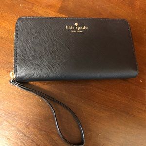 Kate Spade Wristlet.